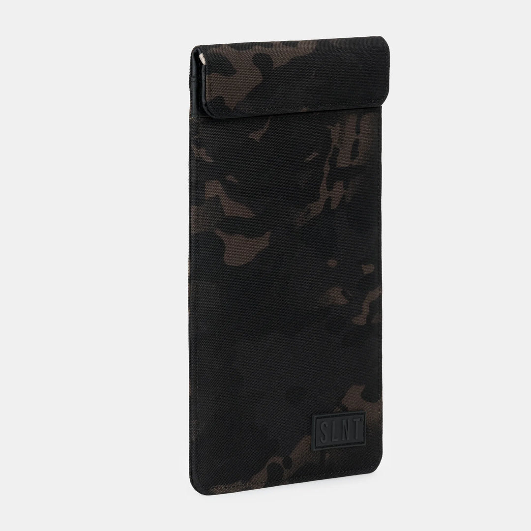 SLNT Faraday Phone Sleeve