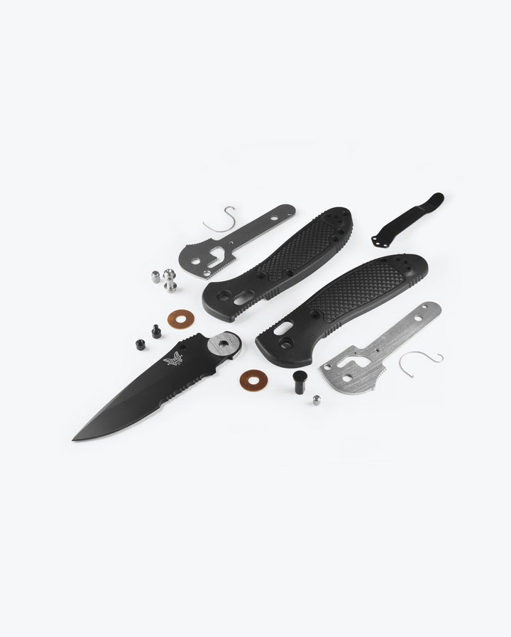 Benchmade 551SBK-S30V Griptilian Drop-Point Folding Knife - Black Grivory