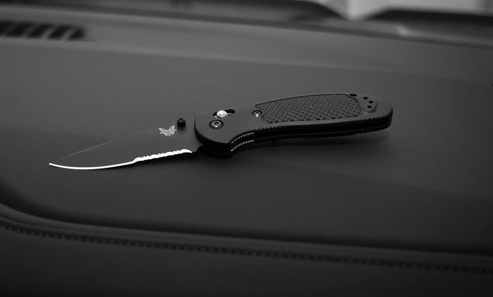 Benchmade 551SBK-S30V Griptilian Drop-Point Folding Knife - Black Grivory
