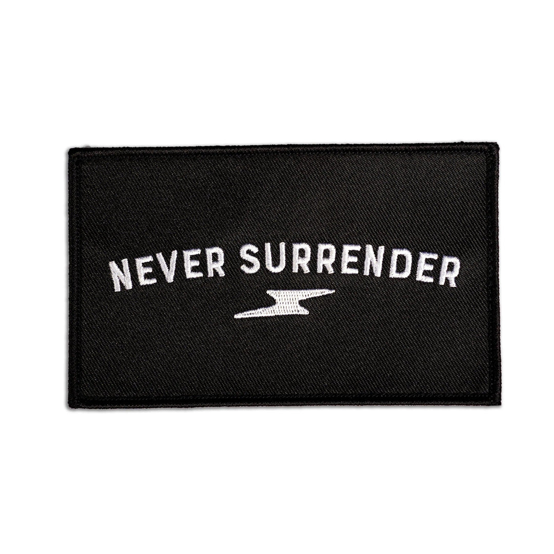 Supplies - Identification - Morale Patches - Signal Hill Supply Never Surrender Morale Patch
